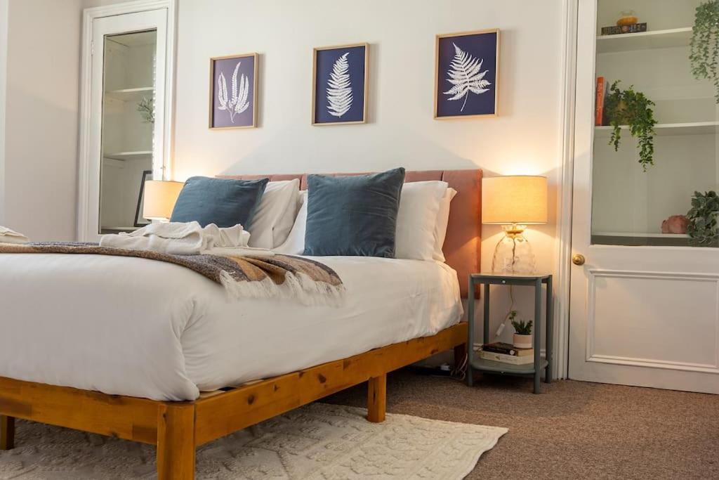 Regency Grade II Listed Townhouse By Centre And Beach Brighton Екстер'єр фото