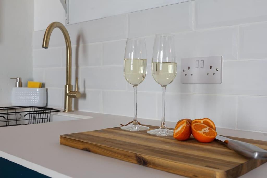 Regency Grade II Listed Townhouse By Centre And Beach Brighton Екстер'єр фото