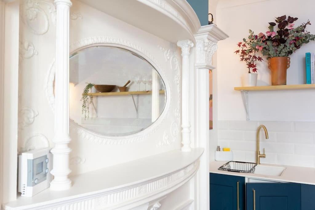 Regency Grade II Listed Townhouse By Centre And Beach Brighton Екстер'єр фото